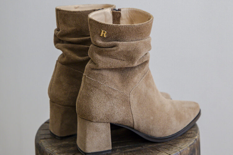 Botas de camurça - Calçado - Novidades