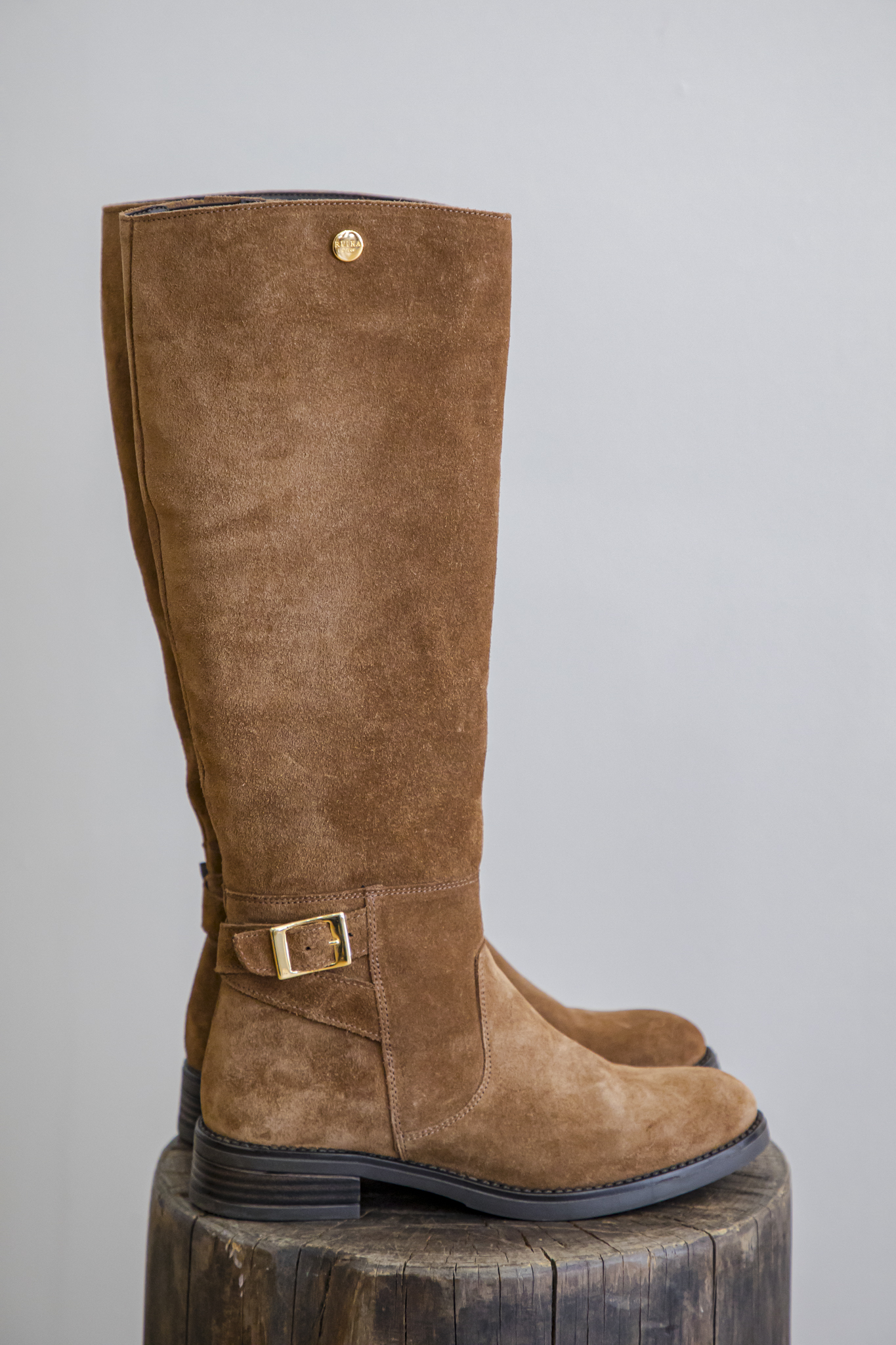 Botas de cano alto - Calçado - Novidades