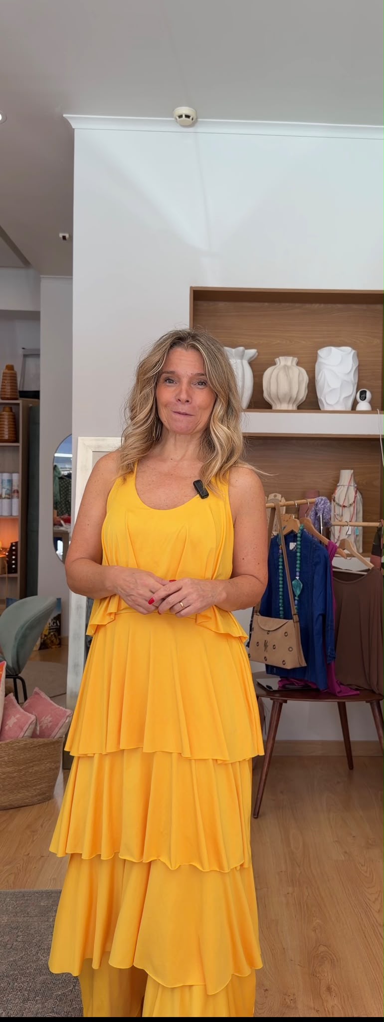 Vestido dos folhos amarelo - Novidades - Vestidos e Macacões